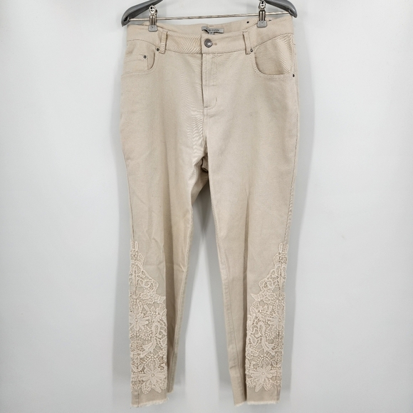 John Mark Embroidered Raw Hem Crop Jean Womens Size 10 Beige Denim - Picture 1 of 6